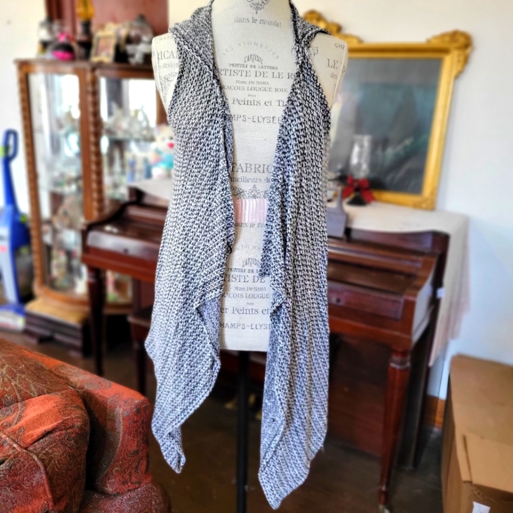 Hooded cardigan